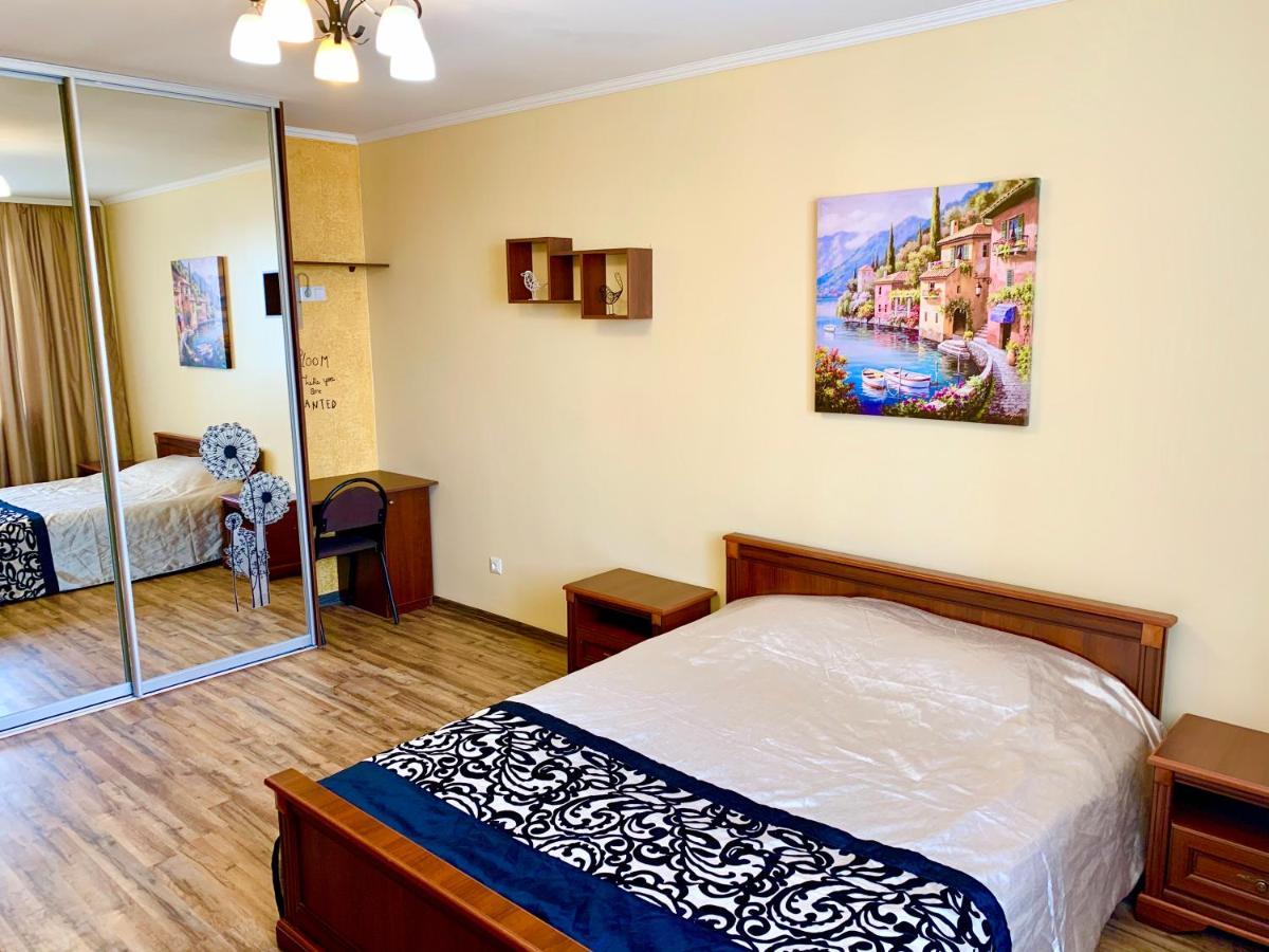 Apartment In Center Ivano-Frankivsk Extérieur photo